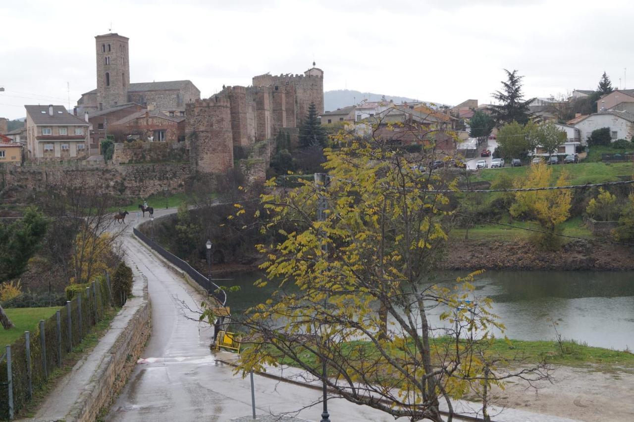 Puente Viejo De Buitrago Casa Encina Leilighet Buitrago del Lozoya Eksteriør bilde